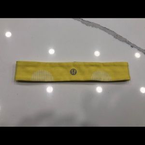 Lululemon headband with grip!